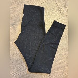 Lululemon Align Pant (leggings) 28" – Color: Folk Floral Emboss Black – Size 6